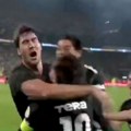 Vlahoviću prijaju crno-bele boje i Superliga, prvo se umalo potukao, pa zatresao mrežu u najvećem derbiju!