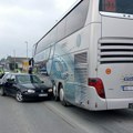 "Čovek je samo izleteo iz smera gde ne treba da bude": U autobusu bilo 79 đaka, nastavnik otkrio detalje udesa u Šapcu u…