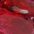 Rubin i roze dijamant prodati za rekordnih 65 miliona evra