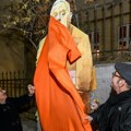 Novi spomenik Branku Ćopiću: „Što ga više uništavaju, sve je veći“