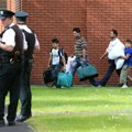 Rasistički napadi u Severnoj Irskoj: Osam porodica napustilo domove u gradu Antrim