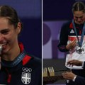 Prekrstila se, pa zagrizla medalju! Aleksandra se ne miri sa srebrom, njena reakcija na ceremoniji sve govori