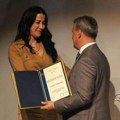 Gradonačelnik Čačka Milun Todorović čestitao Tatjani Obradović, dobitnici Zlatne medalje za zasluge povodom Dana…