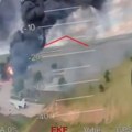Novi snimak ukrajinskog napada na ruske vojne aerodrome: Dron uzleteo, izabrao bombarder za metu, a onda haos
