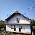 Prodaju celo domaćinstvo za 25.000 evra: Kuća u dobrom stanju, velika ulaganja nisu potrebna (foto)