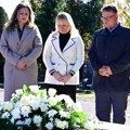 Položeni venci na grob mike Antića u okviru manifestacije „Antićevi dani" Delegacija Grada Novog Sada odala počast velikom…