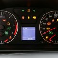 Većina vozača nema pojma šta znači ovaj znak na instrument tabli Odmah zaustavite auto - sledi katastrofa!