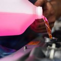 Iskusni vozači sve češće sipaju sodu bikarbonu u antifriz da zaštite motor od havarije: Ovo je razlog zašto