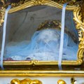 Ukradena lobanja srednjovekovne svetice: Kamere snimile drskog lopova kako beži iz crkve
