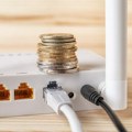 Može li novčić da zaista ubrza Wi‑Fi? Ovo je istina iza viralnog trika
