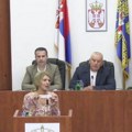 Odbornica NPS-a u Skupštini Leskovca istupila iz stranke i podigla nalepnicu „Studenti pobeđuju“