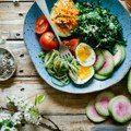 Da li gladovanje leči ili šteti: Veganstvo, post i autofagija - šta treba da znate pre nego što promenite režim ishrane