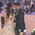 (Video) Poznati glumac izgovorio sudbonosno „da“! Mlada blistala kao princeza, svadba održana u njegovom rodnom mestu
