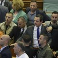Osnovno tužilaštvo u Prištini pokrenulo istragu o tuči u Skupštini Kosova