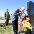 Junak sa Košara nije zaboravljen: Ministar Vučević na obeležavanju godišnjice pogibije Ivana Vasojevića iz Sjenice