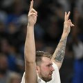 "Delijama" puno srce: Luka Dončić je ovako proslavio pobedu u duelu Zvezda - Partizan (foto)