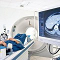 Sara je otišla u Solun, onda se onesvestila i pena joj je krenula na usta: Ovo su simptomi bolesti od koje boluje oko 75.000…