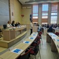 Odbornici gradske Skupštine, bez rasprave i prisustva opozicije, usvojili sve odluke predviđene dnevnim redom