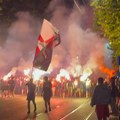 Pojavio se novi snimak vatrenog obračuna na Gazeli, ovako su Delije na skuterima presrele Grobare