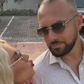"Nije važno gde nas vodi život": Pevač ljubi fatalnu plavušu koja je 11 godina mlađa od njega: Sad mu se obratila emotivnim…