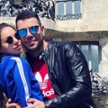 "Mazili smo se u krevetu, a ona Mi je rekla da se razvodimo" Važe za idealan par, a pevač otkrio detalje drame u braku sa…