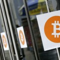 Bitkoin blago pao na 97.750 evra, itirijum za 2,26 odsto na 3.843 evra