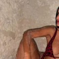 Nekada je imala 40 kg viška, sada se skinula i "puca": Pevačica pokazala vrelo izdanje, muškarcima nije dobro