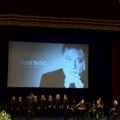 "Mislila sam da njemu ne može ništa biti" Legendarna pevačica ne može da prihvati da Halida Bešlića više nema: "Bolest je bila…