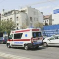 Hitna pomoć: Tri žene povređene u sudaru autobusa i automobila kod Pančevačkog mosta