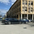 Državni službenici se voze po jugu Srbije autom Vlade sa isteklom registracijom