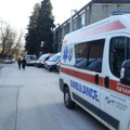 Muškarac sleteo s puta i poginuo: Teška nesreća kod Bajine Bašte, automobil se od siline udarca prevrnuo