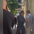 Radomir Lazović na Dorćolu sprečava vlasnika lokala da brani svoju imovinu (video)