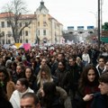 Masovan protest u Nišu i poruka – „mi smo cunami koji će oduvati svu nepravdu“