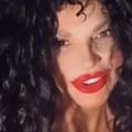 Prvi susret lidije Vukićević sa unukom kida dušu Glumica razežila emotivnim snimkom! (video)