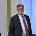 Skandalozan potez izvestioca EP za Srbiju: Picula čestitao „Oluju” fotografijom na kojoj drži oružje