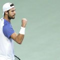 Hačanov spasao meč loptu i pobedio Zvereva: Rus igra za titulu u Torontu