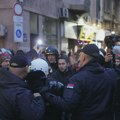 (VIDEO) Svi incidenti i sukobi policije i građana na protestu ispred Rektorata