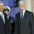 Češki predsednik u Čileu: Vratio penkalo koje je pre 15 godina ukrao Vaclav Klaus