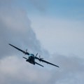 U padu aviona poginuli pilot i 13 putnika