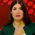 Svi su tada brujali o žutim mrljama na vratu voditeljke RTS Gledaoci mislili da je puna modrica, a ona otkrila šta se desilo
