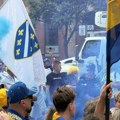 Kao usred Sarajeva! Toronto "gori" zbog Zmajeva, navijači BiH uglas pevaju: „Poljem se širi miris ljiljana"