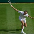 Medvedev sjajan na Vimbldonu: Rus lakše nego što se očekivalo pobedio Čilića