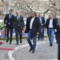 Vučić nastavio konsultacije o mandataru: Stigli predstavnici liste okupljene oko SNS-a (foto)