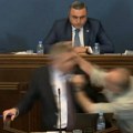 Tuča u gruzijskom parlamentu! Političar dobio pesnicu u glavu dok je bio za govornicom, a onda je nastao opšti haos…