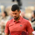 Novak još jednom pokazao svoju veličinu! Sin Đokovićevog rivala boluje od teške bolesti, Srbin jednim potezom oduševio…