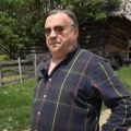 "Borba ti je teška, ali ti si uvek bio jak": Pevačica slomljena zbog Halida Bešlića, poslala mu dirljivu poruku
