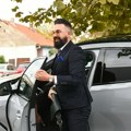 "Ili ideš ili ću te ubiti": Pevač radio kao konobar, otkrio šta ga je snašlo pred audiciju za "Zvezde Granda: "Bila je srča do…