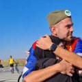 Ovo je najlepše lice Srbije: Emotivan susret studenata Nadije i Save tokom marša ka Novom Sadu VIDEO