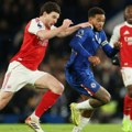 Kakav derbi Londona: Arsenalu ni igrač više nije pomogao da pobedi Čelsi