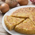 Španski omlet, jednostavna kombinacija krompira, jaja i luka
